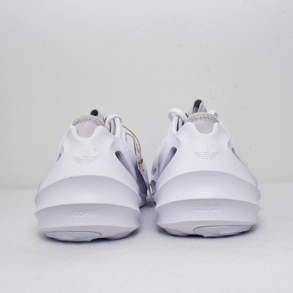 Athletic_Shoes